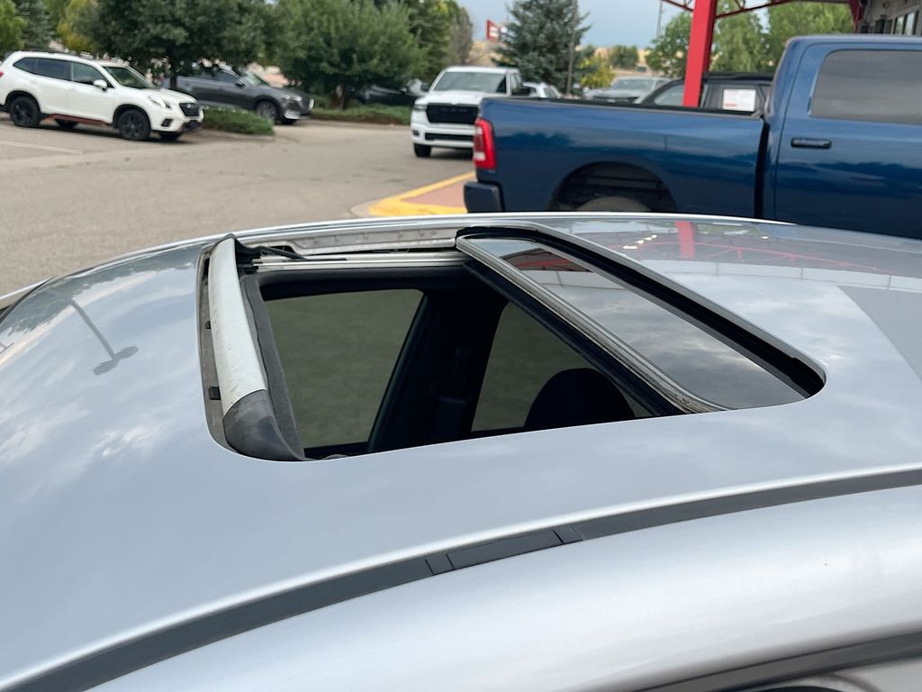 Used 2018 Silver Subaru Premium image 22