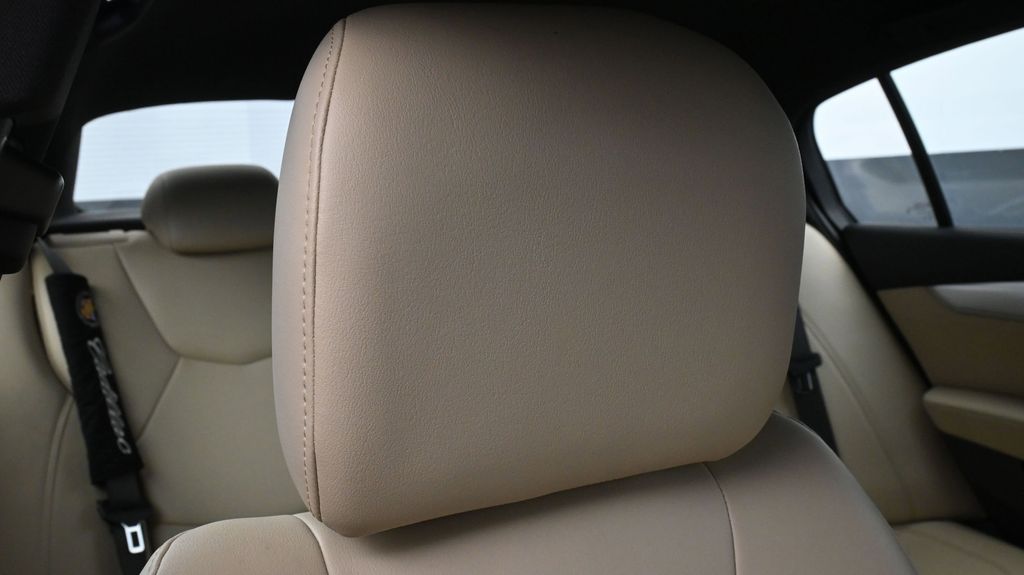 Used 2024 White Cadillac Luxury image 19