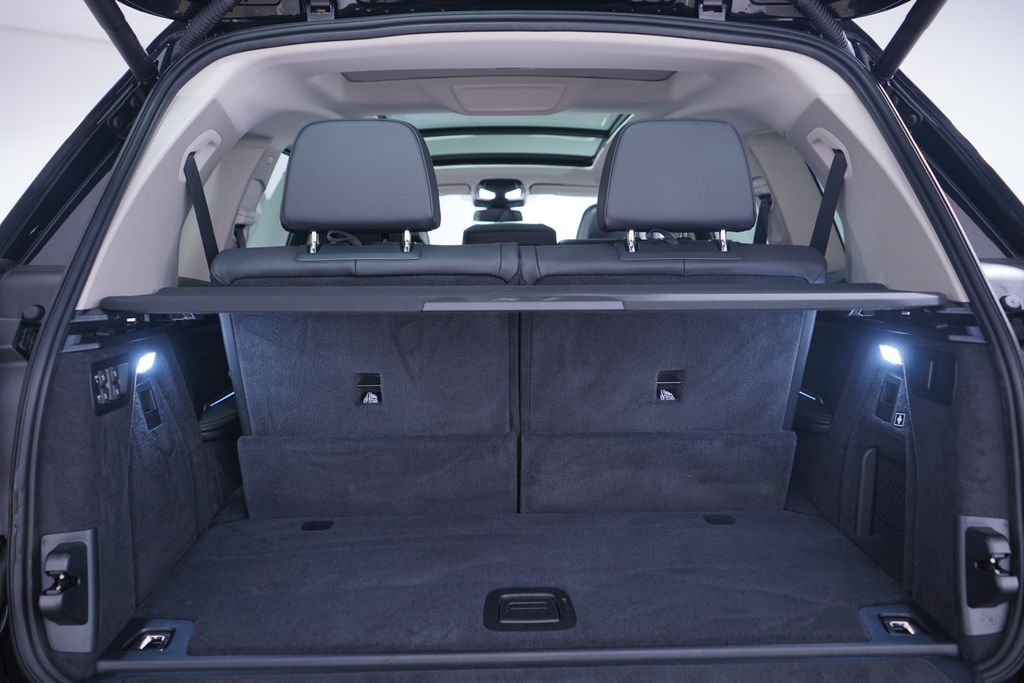 Thumbnail: 2025 BMW X7 - 24