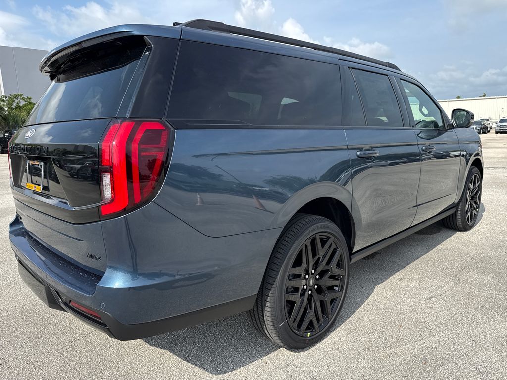 2027 Ford Expedition Max Platinum 4X4 SUV