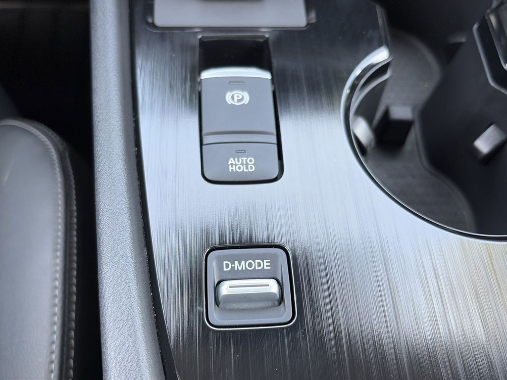 Used 2025 Nissan Rogue SUV
