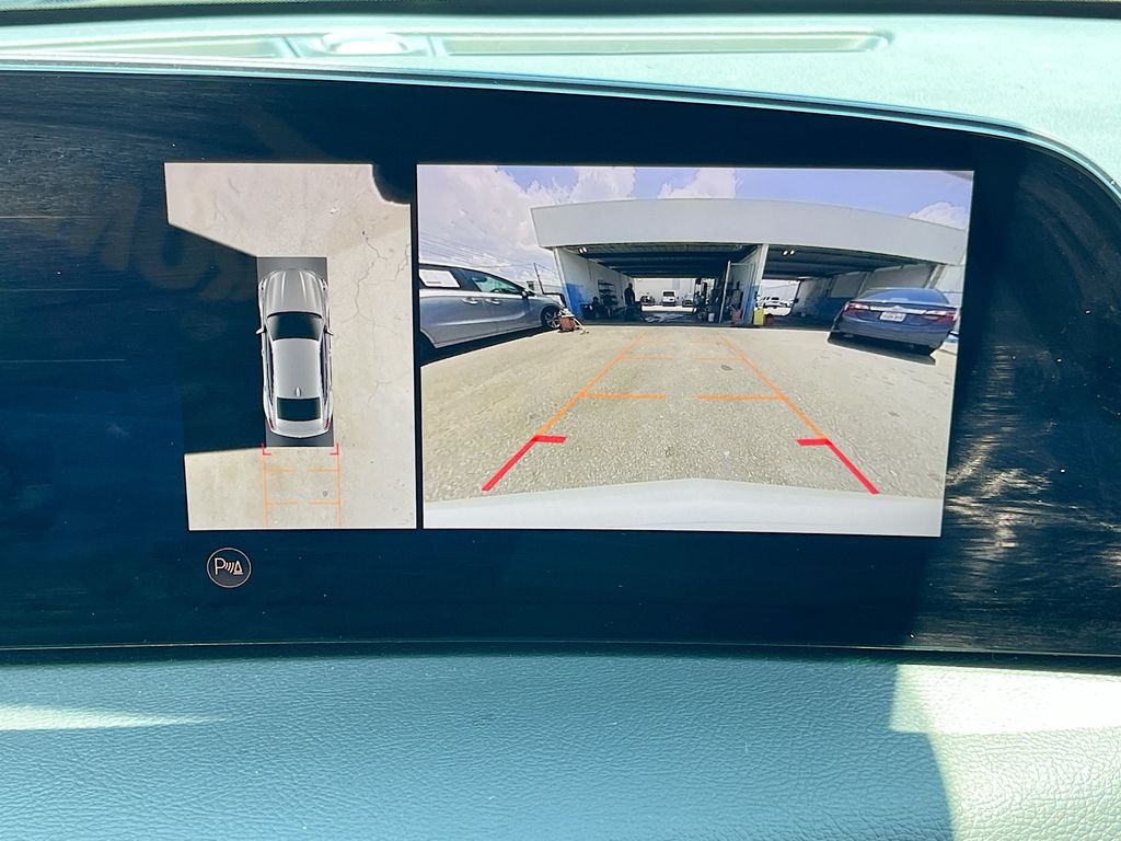 Used 2025 White Cadillac Premium Luxury image 14