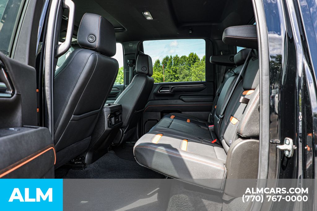 Used 2024 Black GMC AT4 image 19