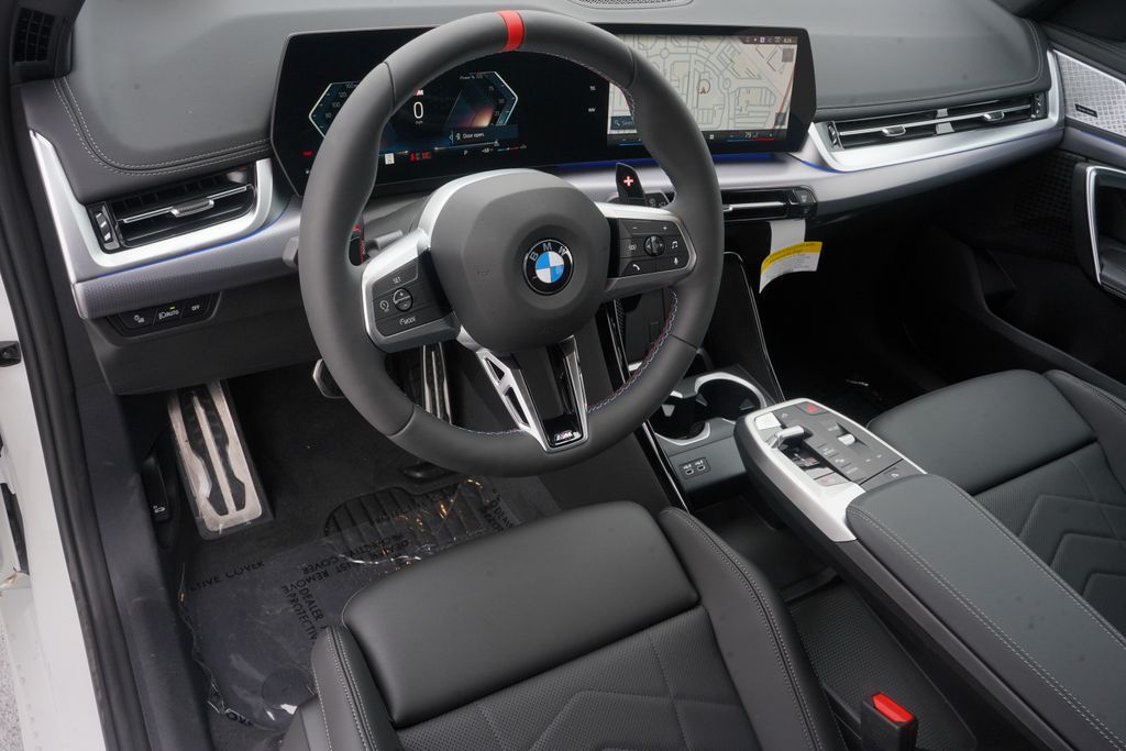 2024 BMW X1 M35i 11