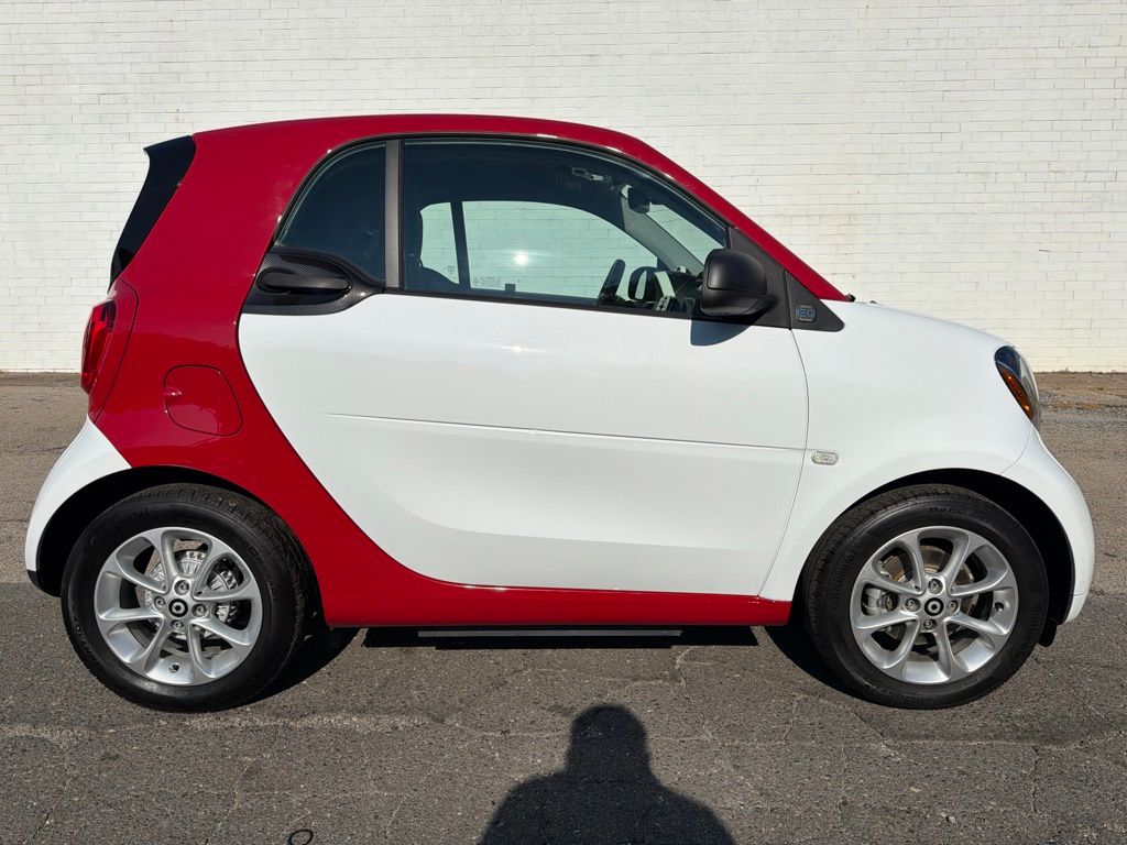 Red 2019 smart EQ fortwo Automatic