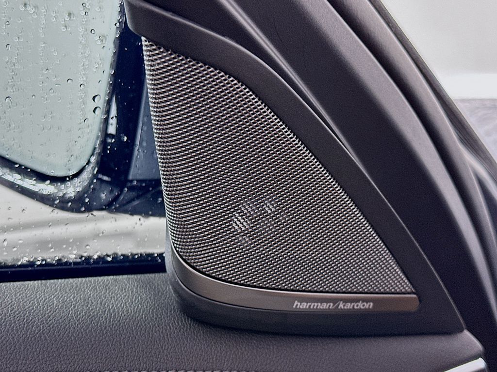 Thumbnail: 2023 BMW 5 Series - 19