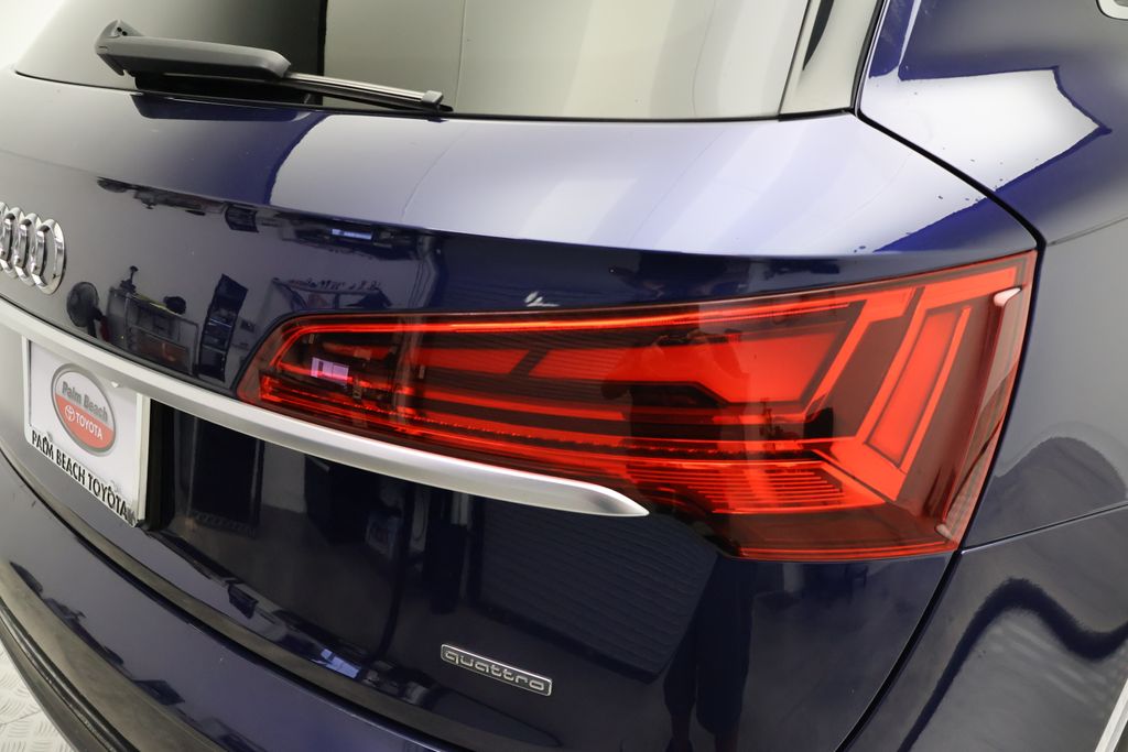 Thumbnail: 2021 Audi Q5 - 9