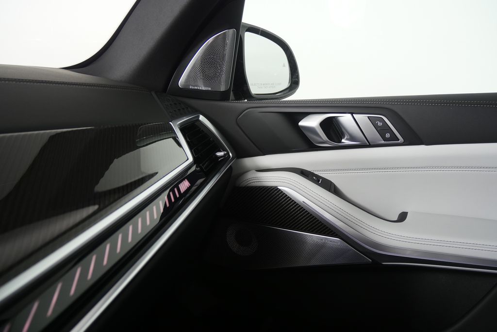 Thumbnail: 2026 BMW X5 - 25