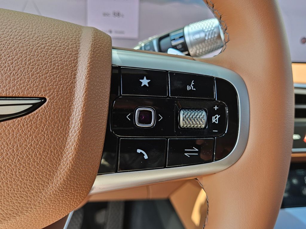 New 2026 White Genesis 2.5T Advanced image 24