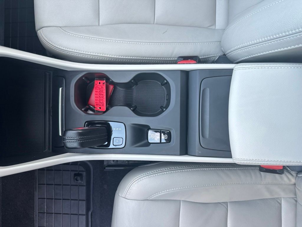 Used 2019 Volvo XC40 SUV