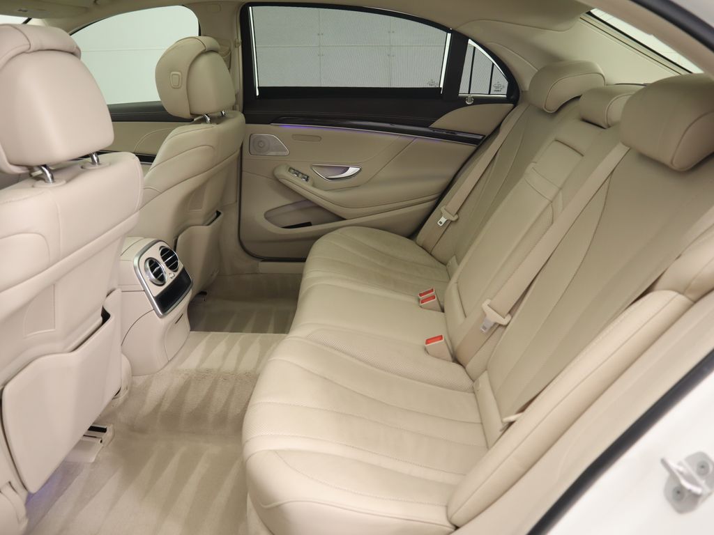 Thumbnail: 2016 Mercedes-Benz S-Class - 22