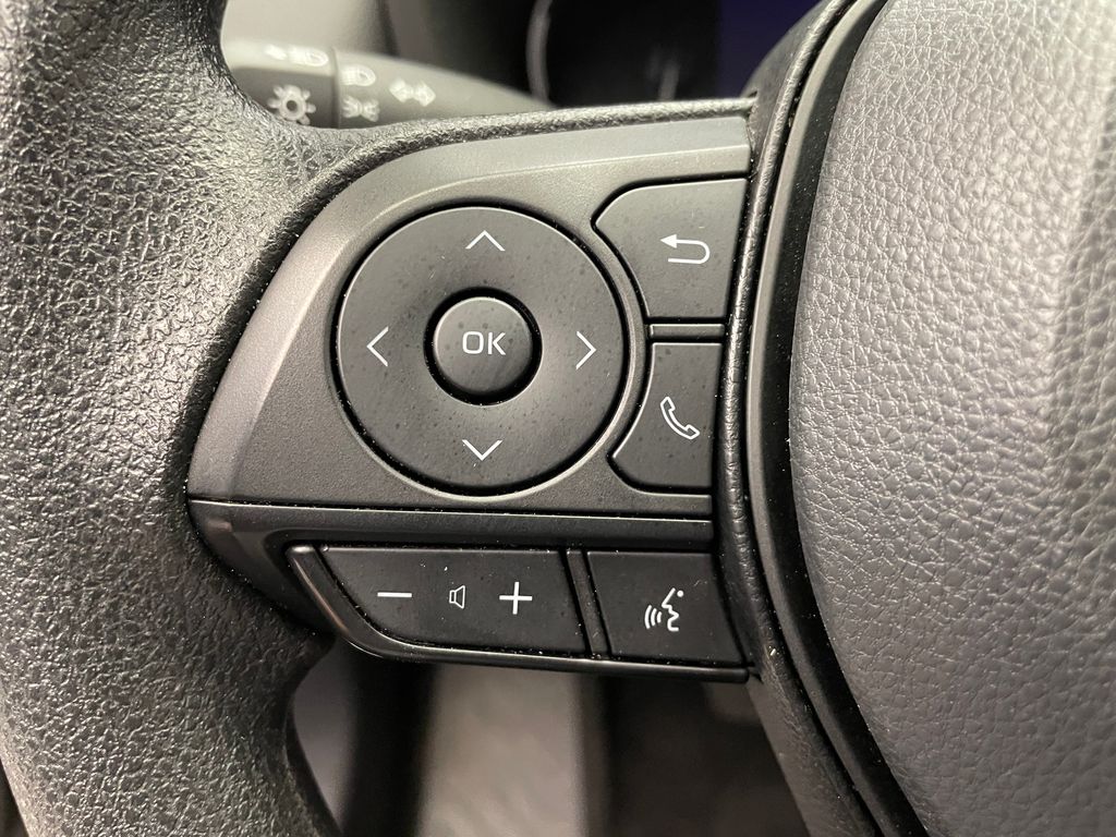 2024 Toyota RAV4 XLE 22