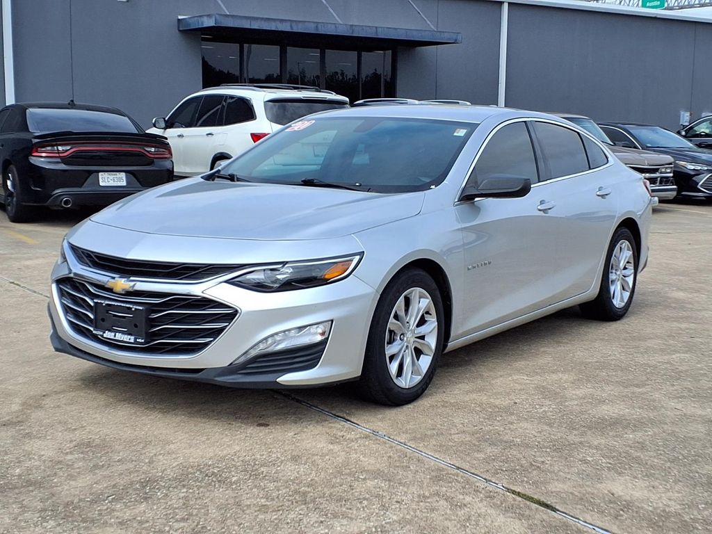 2020 Chevrolet Malibu LT Silver at Legacy Ford
