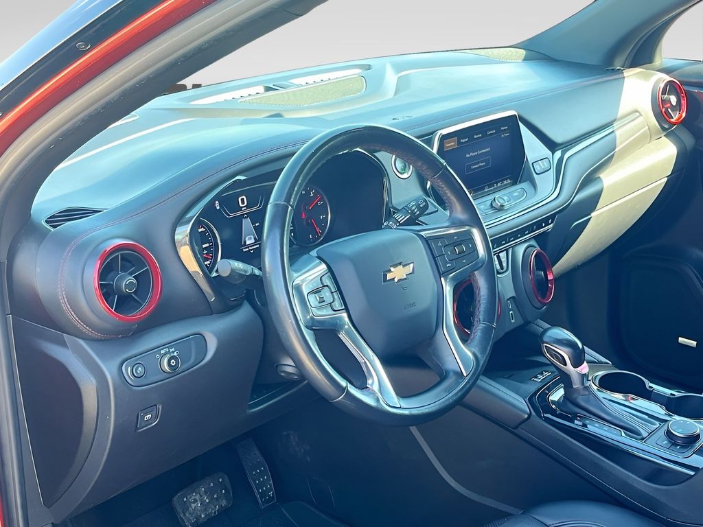 Used 2021 Red Chevrolet RS image 9