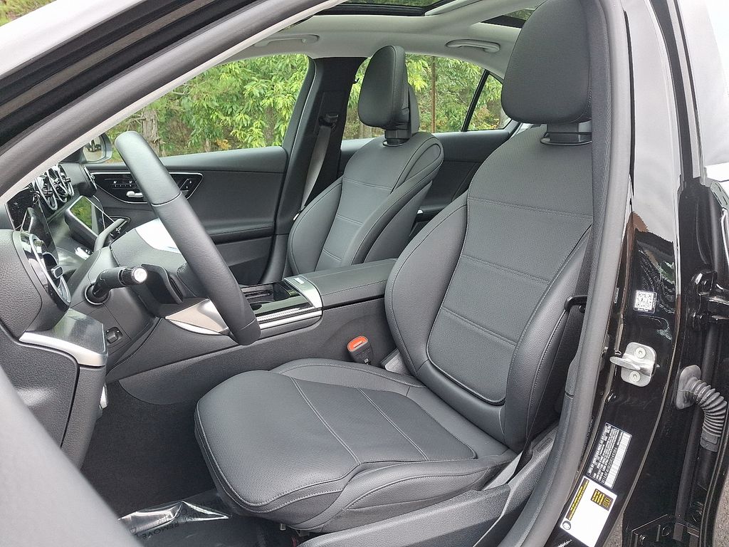 Thumbnail: 2025 Mercedes-Benz C-Class - 13