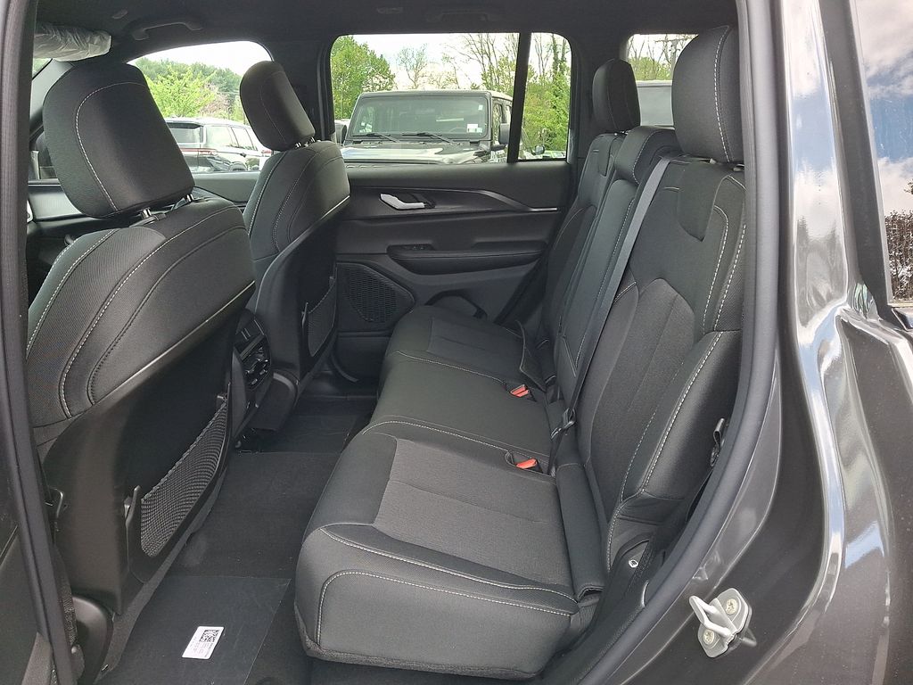 New 2026 Jeep Grand Cherokee SUV