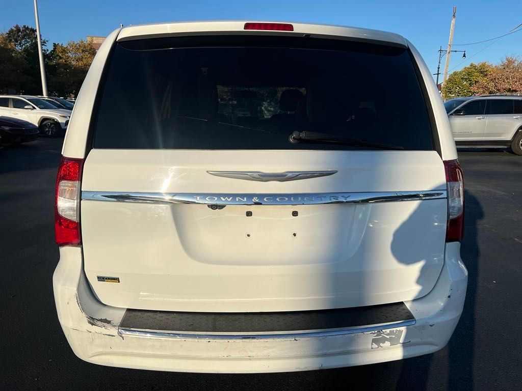 2016 Chrysler Town & Country Touring 4