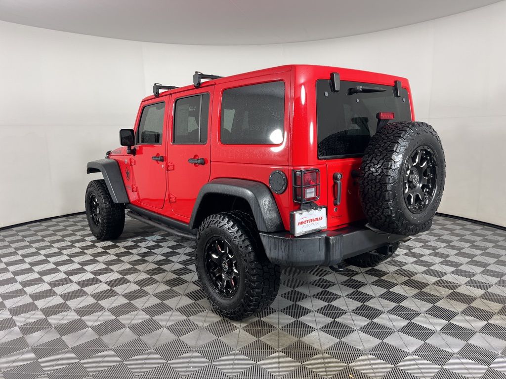 Thumbnail: 2017 Jeep Wrangler - 3
