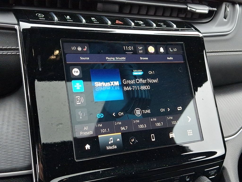 Thumbnail: 2023 Jeep Grand Cherokee - 17