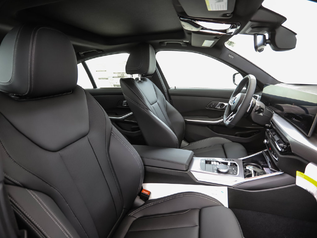 Thumbnail: 2026 BMW 3 Series - 31