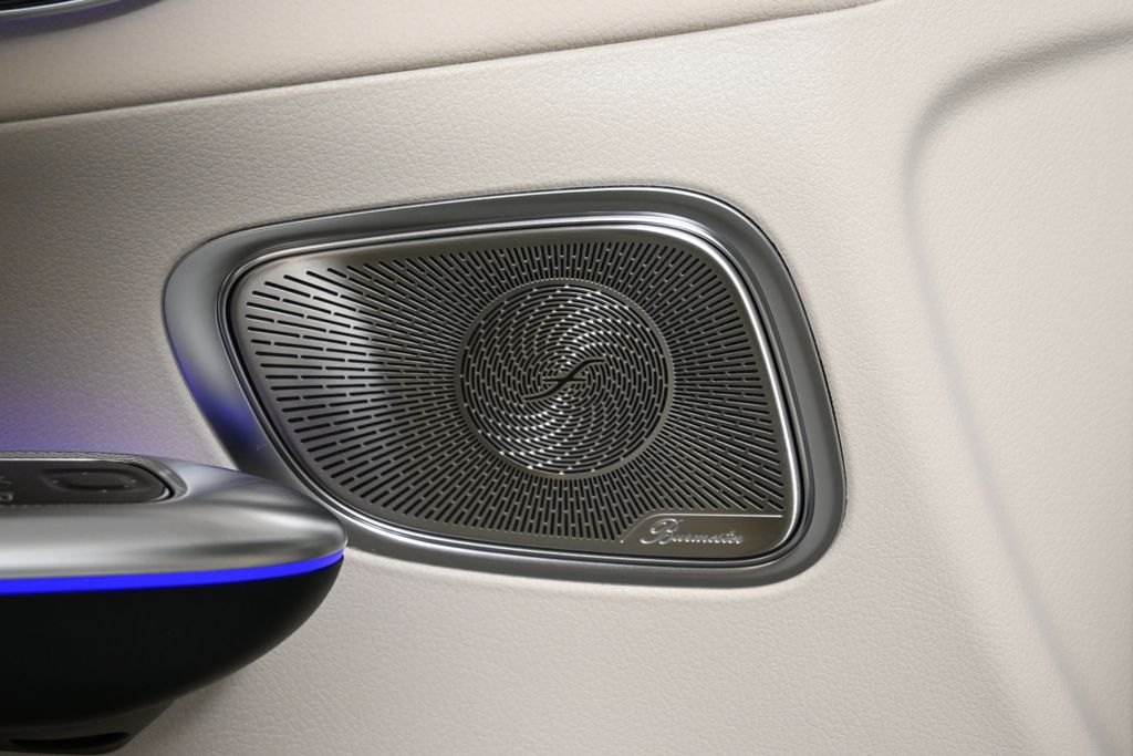 Thumbnail: 2026 Mercedes-Benz GLC - 25