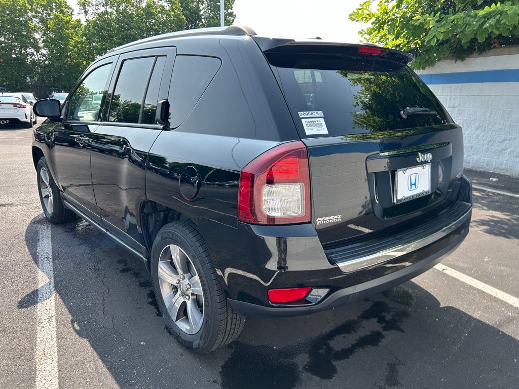 Thumbnail: 2016 Jeep Compass - 3