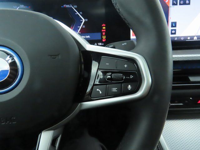 Thumbnail: 2025 BMW i4 - 12