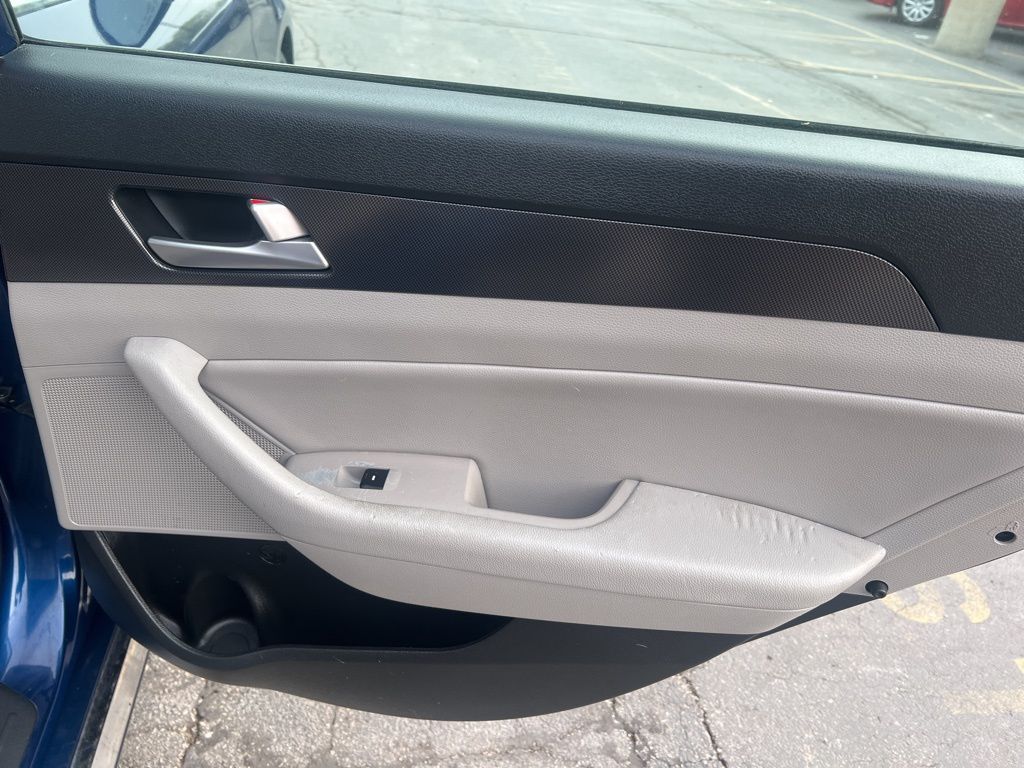2017 Hyundai Sonata Sport photo