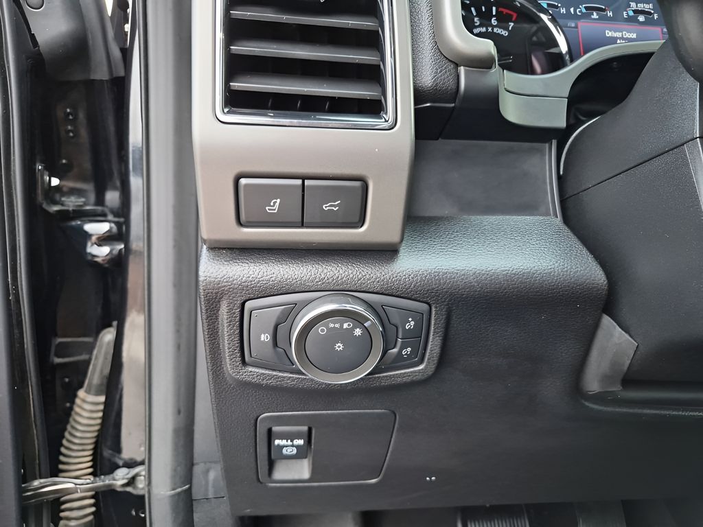 Used Car 2020 Ford Expedition Max  Xlt For Sale Under $25,000 In Austin, Texas