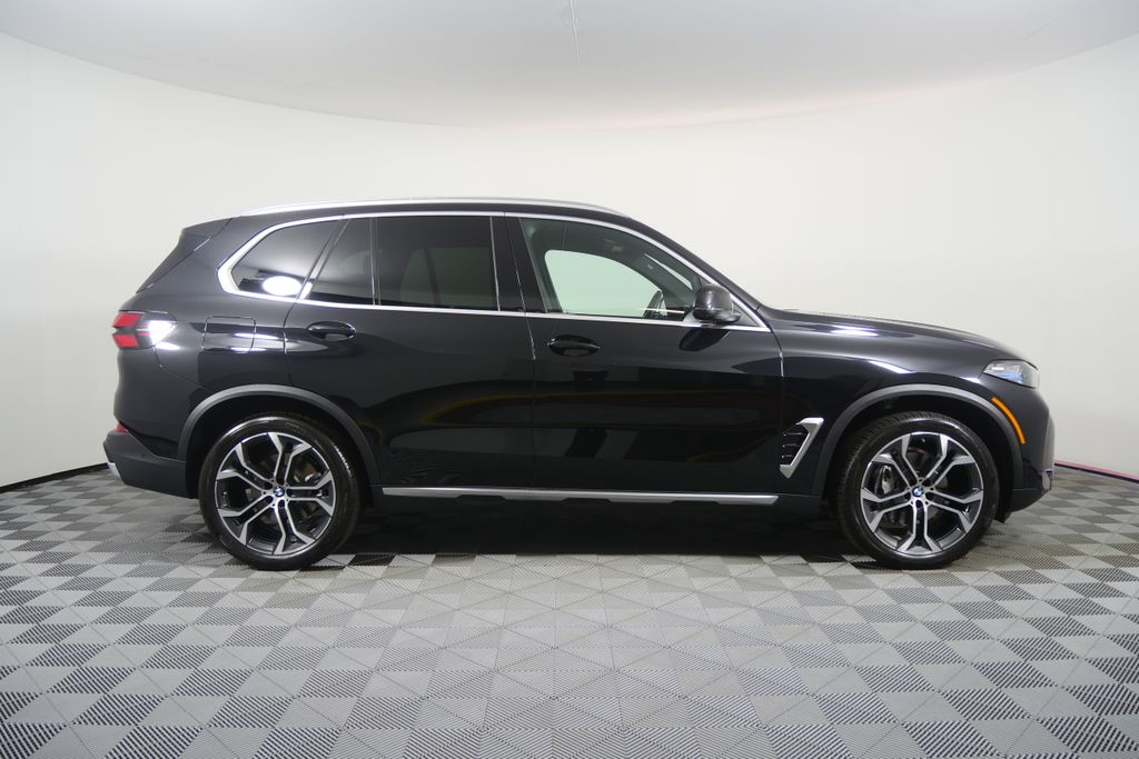 Thumbnail: 2026 BMW X5 - 6