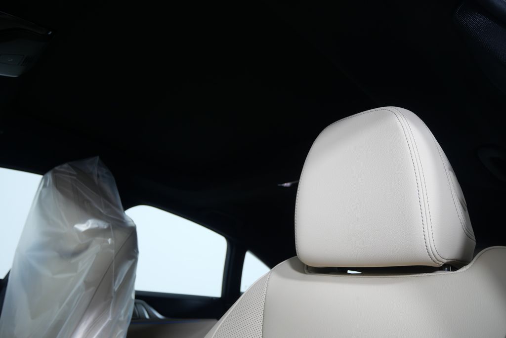 2025 BMW i4 eDrive40 11