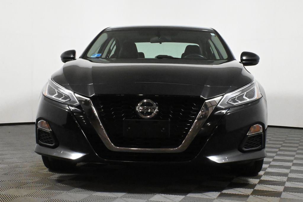 Thumbnail: 2019 Nissan Altima - 11