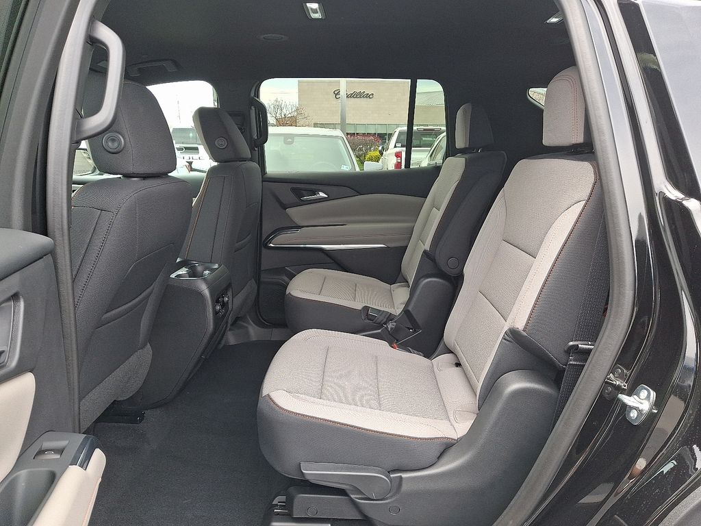 Thumbnail: 2026 Chevrolet Traverse - 5