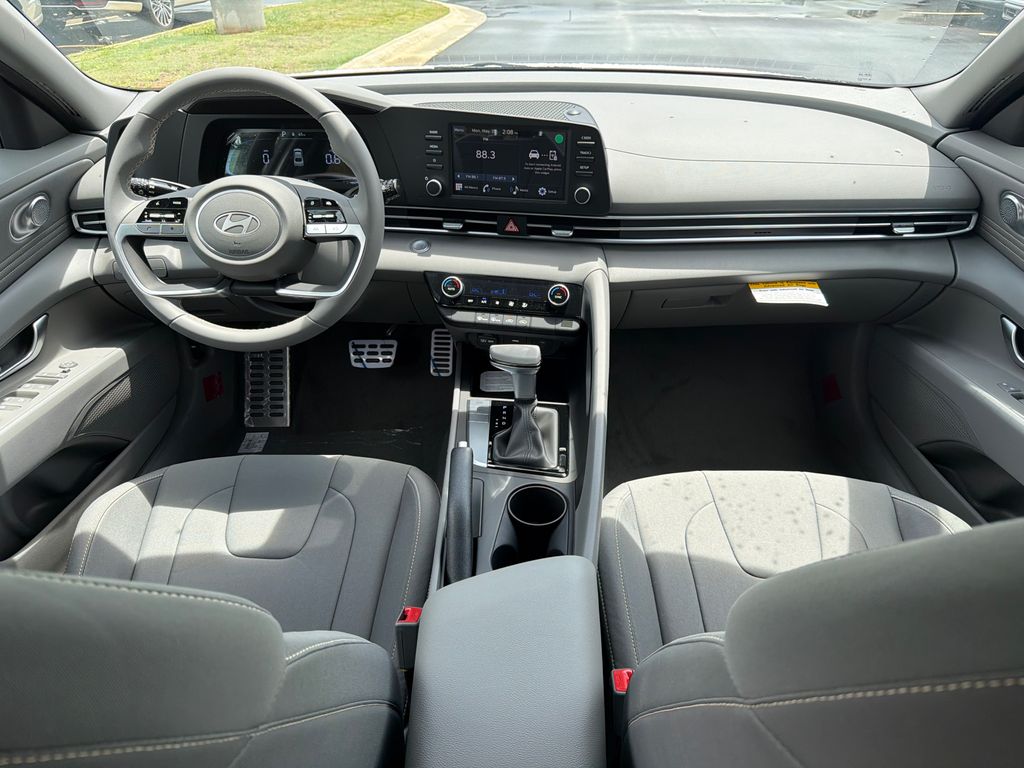 New 2026 White Hyundai SEL Sport image 22