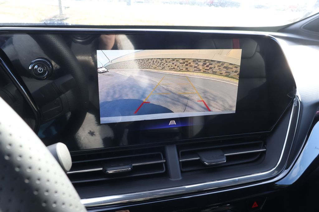 Thumbnail: 2026 Chevrolet Trax - 26