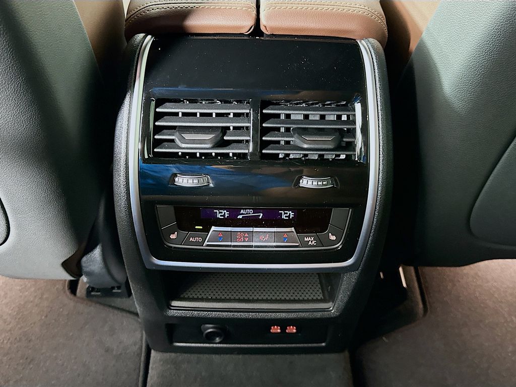 Thumbnail: 2026 BMW X5 - 18