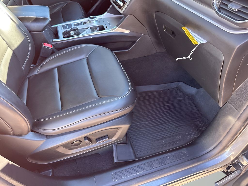 Used Car 2023 Ford Explorer  Xlt For Sale Under $30,000 In Austin, Texas