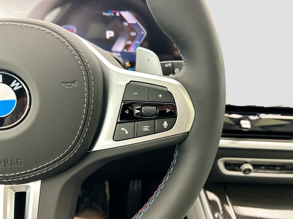 Thumbnail: 2026 BMW X5 - 12