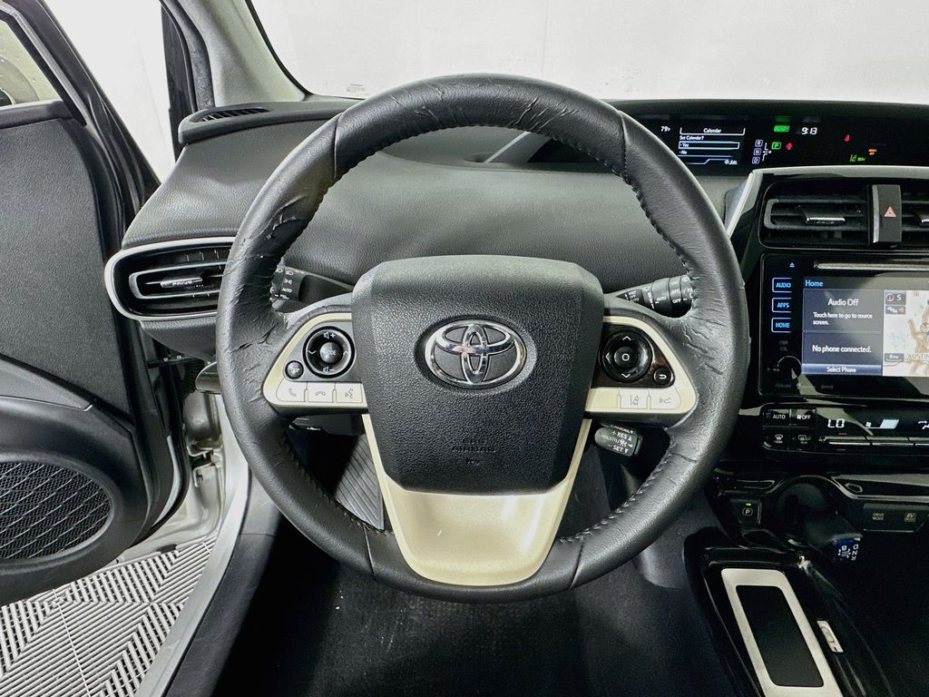 Thumbnail: 2016 Toyota Prius - 11