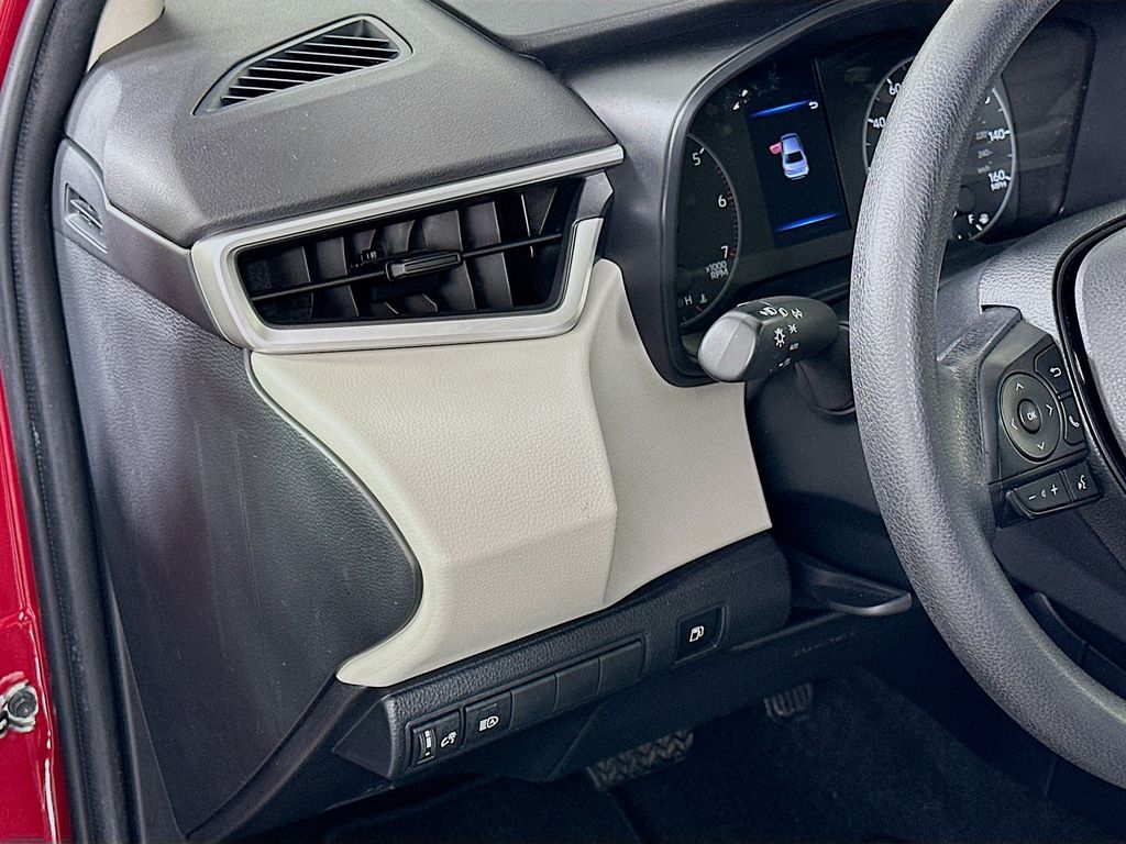 Thumbnail: 2025 Toyota Corolla - 10