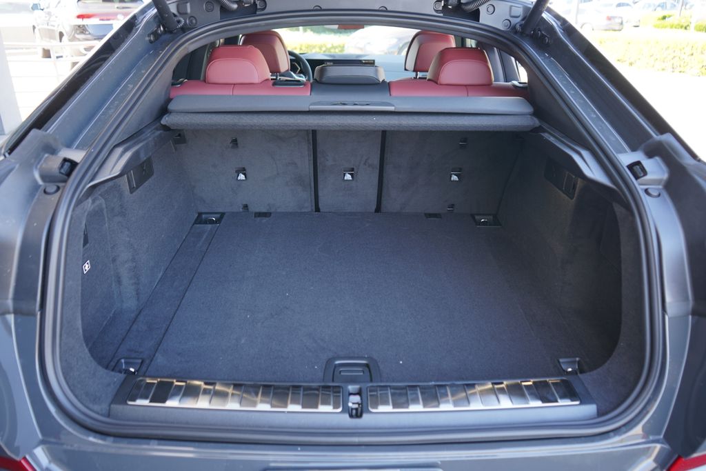 Thumbnail: 2026 BMW X6 - 20