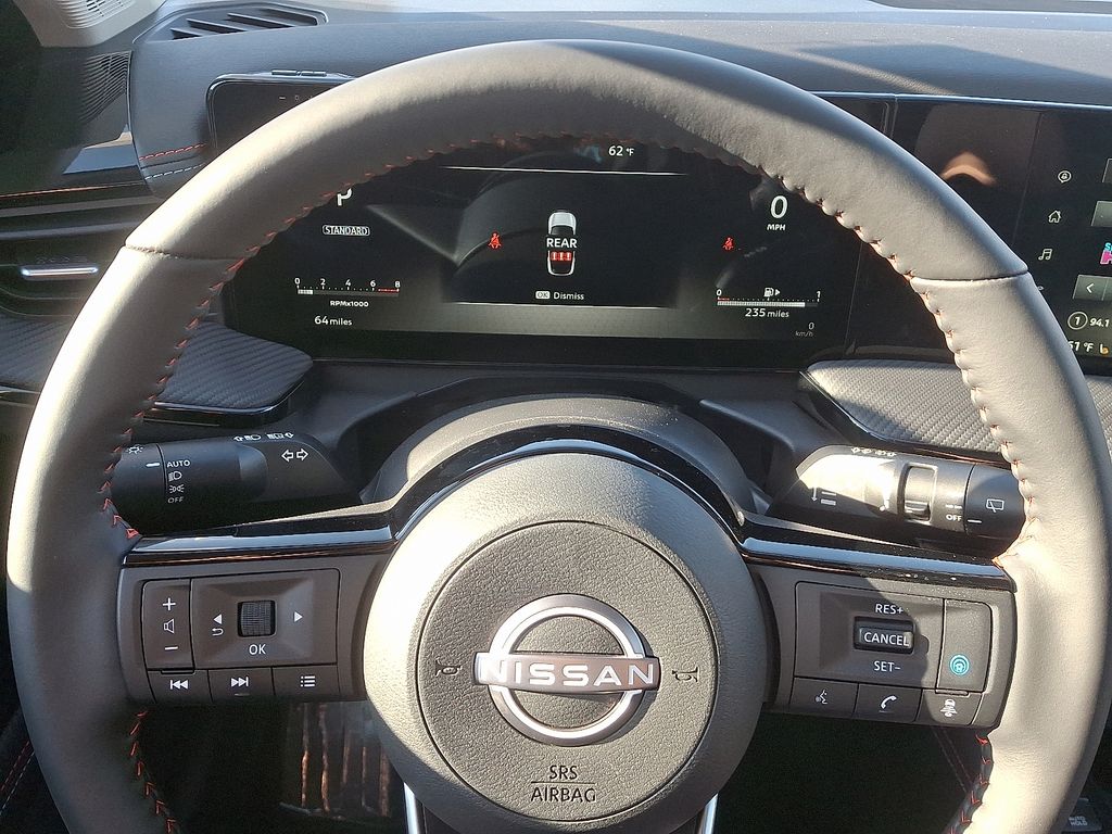2025 Nissan Kicks SR 10