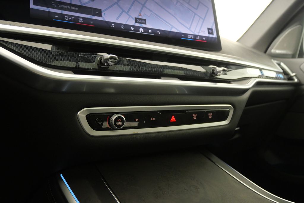 2025 BMW X5 sDrive40i 24