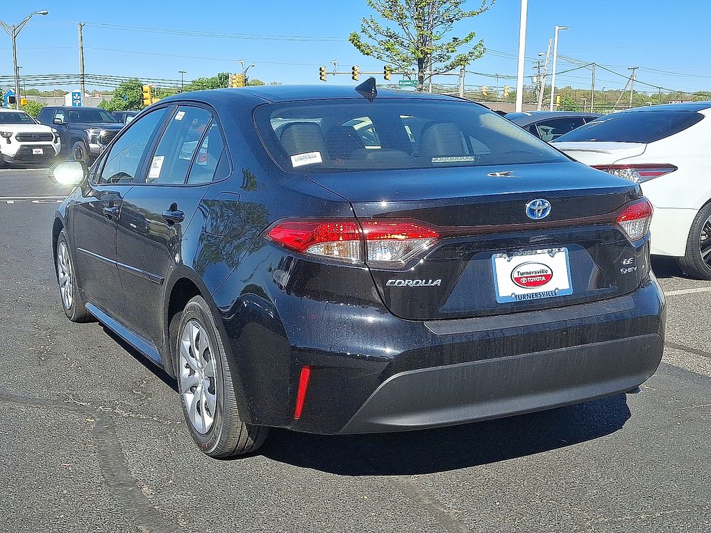 2025 Toyota Corolla LE 3