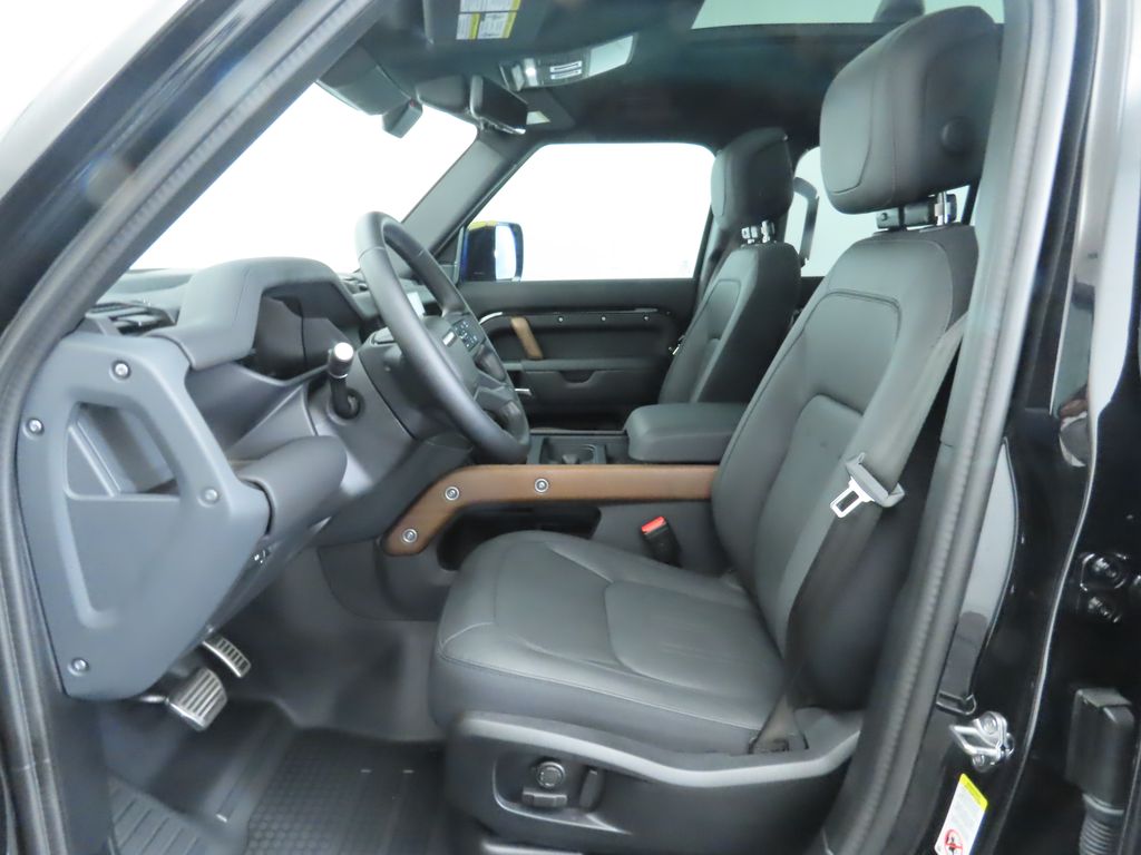 2024 Land Rover Defender 110 20