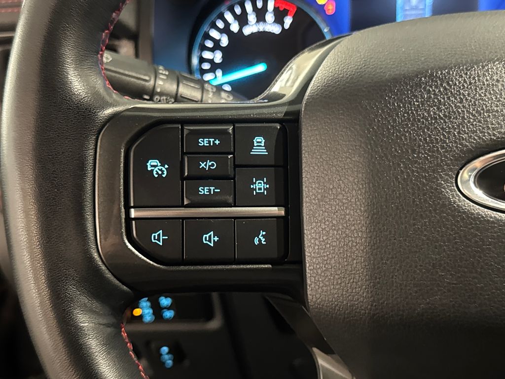 Certified Used 2022  Ford Limited image 23