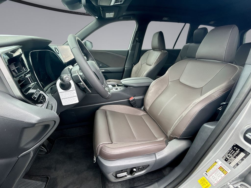 Thumbnail: 2026 Lexus TX - 4