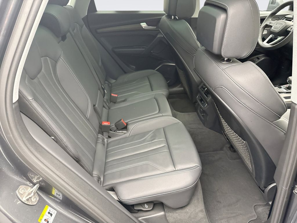 Thumbnail: 2024 Audi Q5 - 18