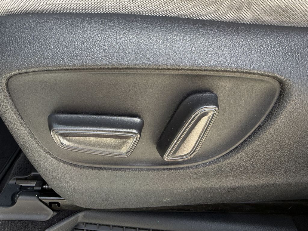 Used 2022 Toyota Sienna Van