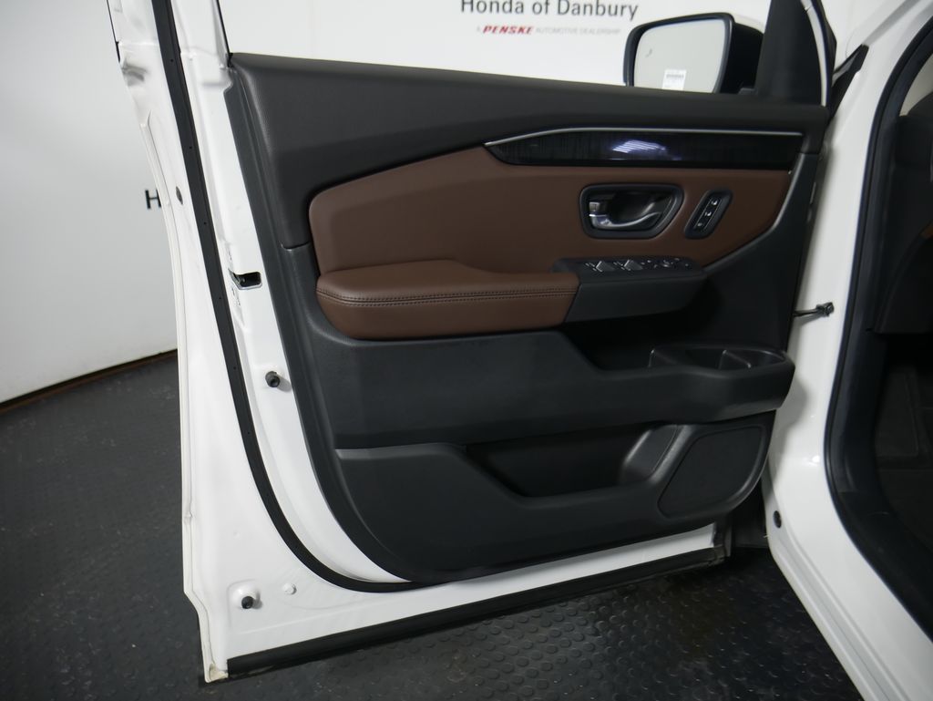 Thumbnail: 2025 Honda Pilot - 14